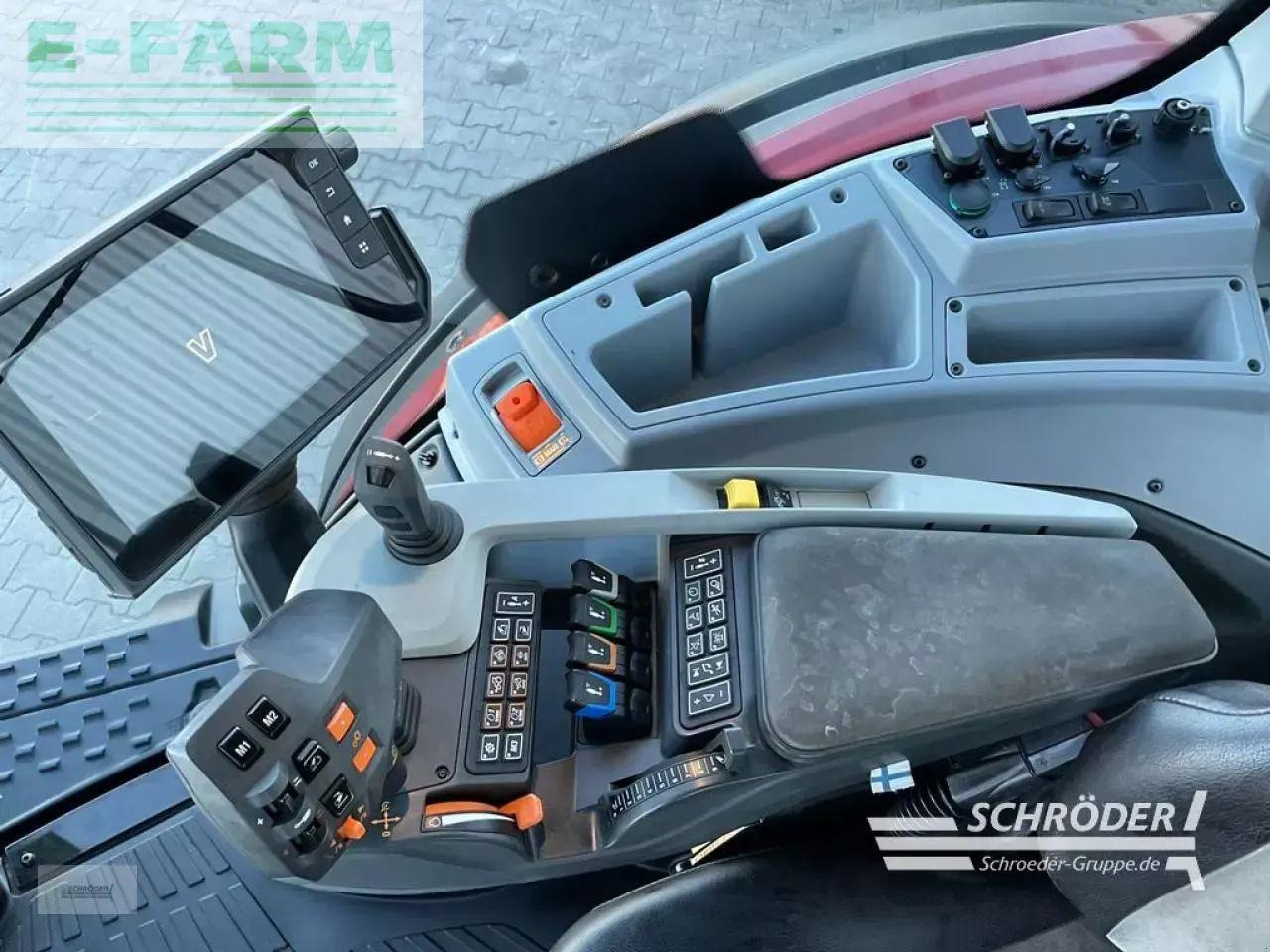 Traktor Valtra t 254 v smarttouch: 12 kép.