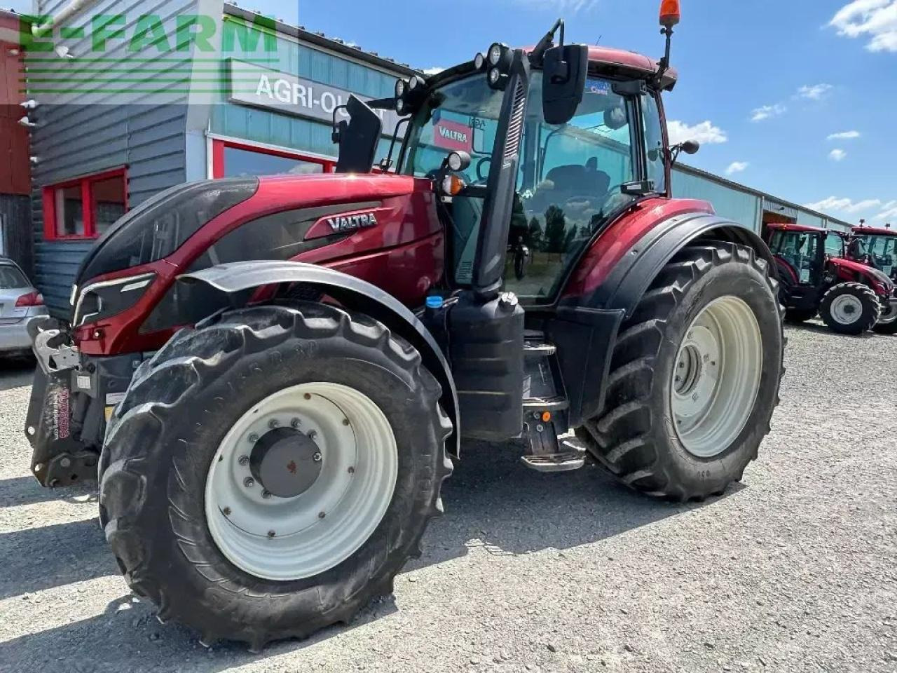 Valtra t174 active - Traktor: 1 kép. Valtra t174 active - Traktor: 1 kép.