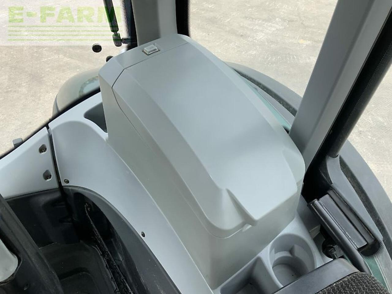 Traktor Valtra t214 direct tractor (st22267) Direct: 20 kép.