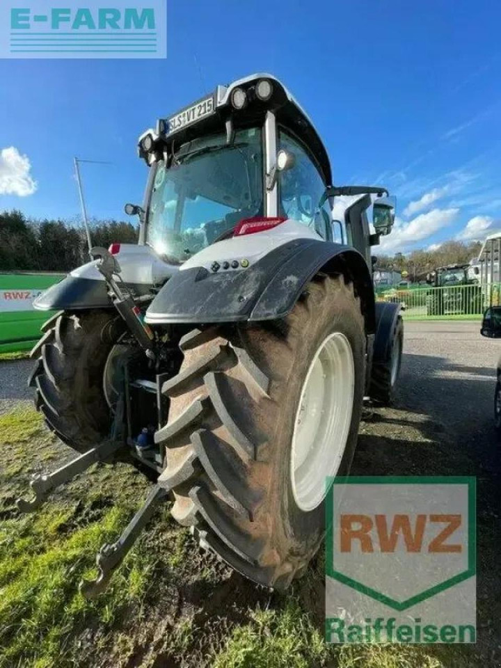 Valtra t215d - Traktor: 3 kép. Valtra t215d - Traktor: 3 kép.