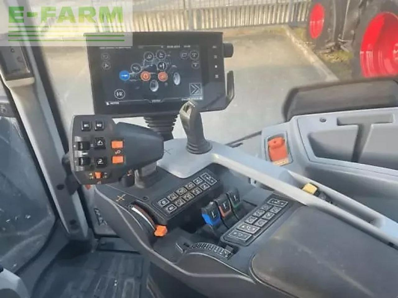 Valtra t254v - Traktor: 2 kép. Valtra t254v - Traktor: 2 kép.