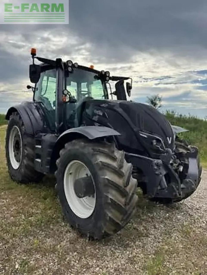 Valtra t254v - Traktor: 2 kép. Valtra t254v - Traktor: 2 kép.