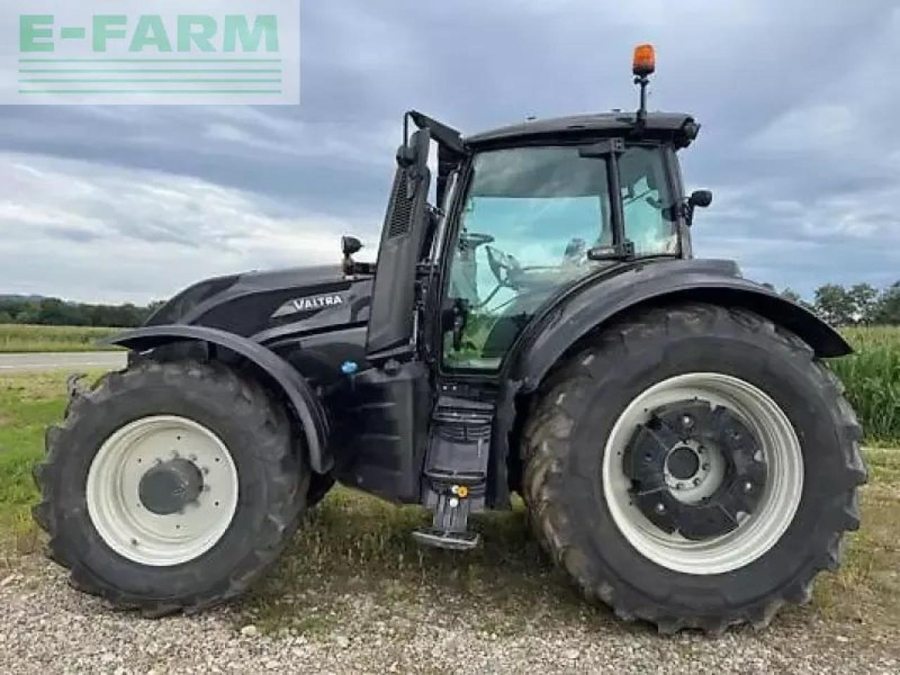 Valtra t254v - Traktor: 3 kép. Valtra t254v - Traktor: 3 kép.
