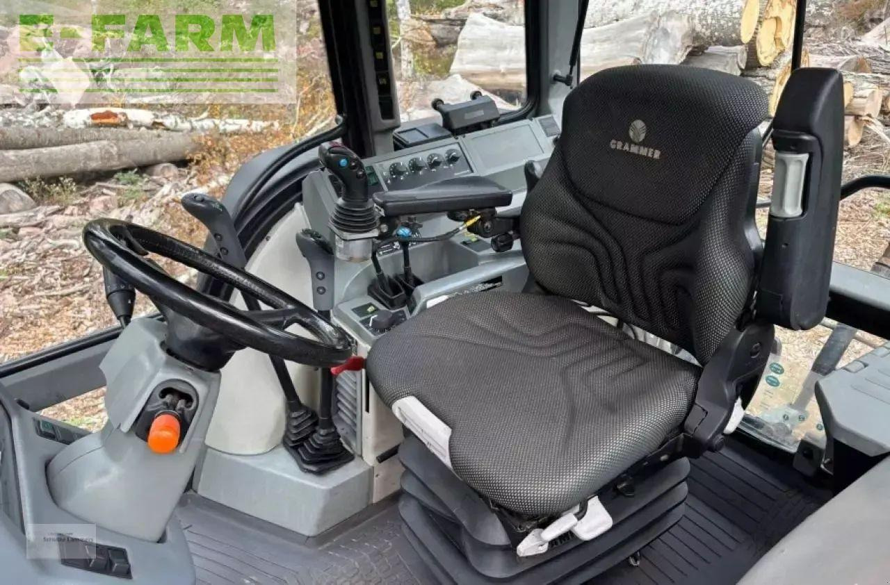 Valtra x 100 knicklenker mit quicke frontlader - Traktor: 3 kép. Valtra x 100 knicklenker mit quicke frontlader - Traktor: 3 kép.