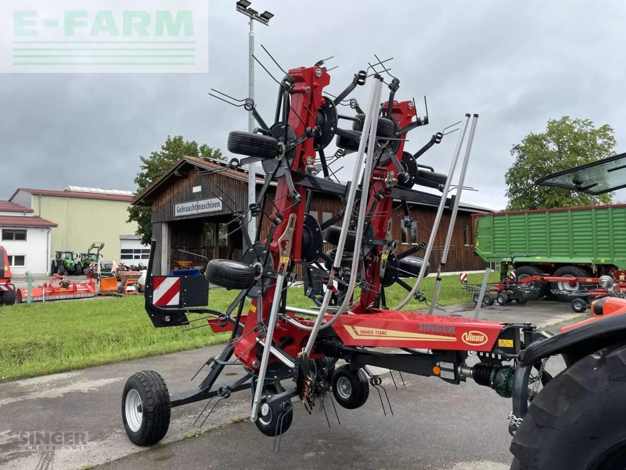 Vicon fanex 1124 - Szénaforgató: 4 kép. Vicon fanex 1124 - Szénaforgató: 4 kép.