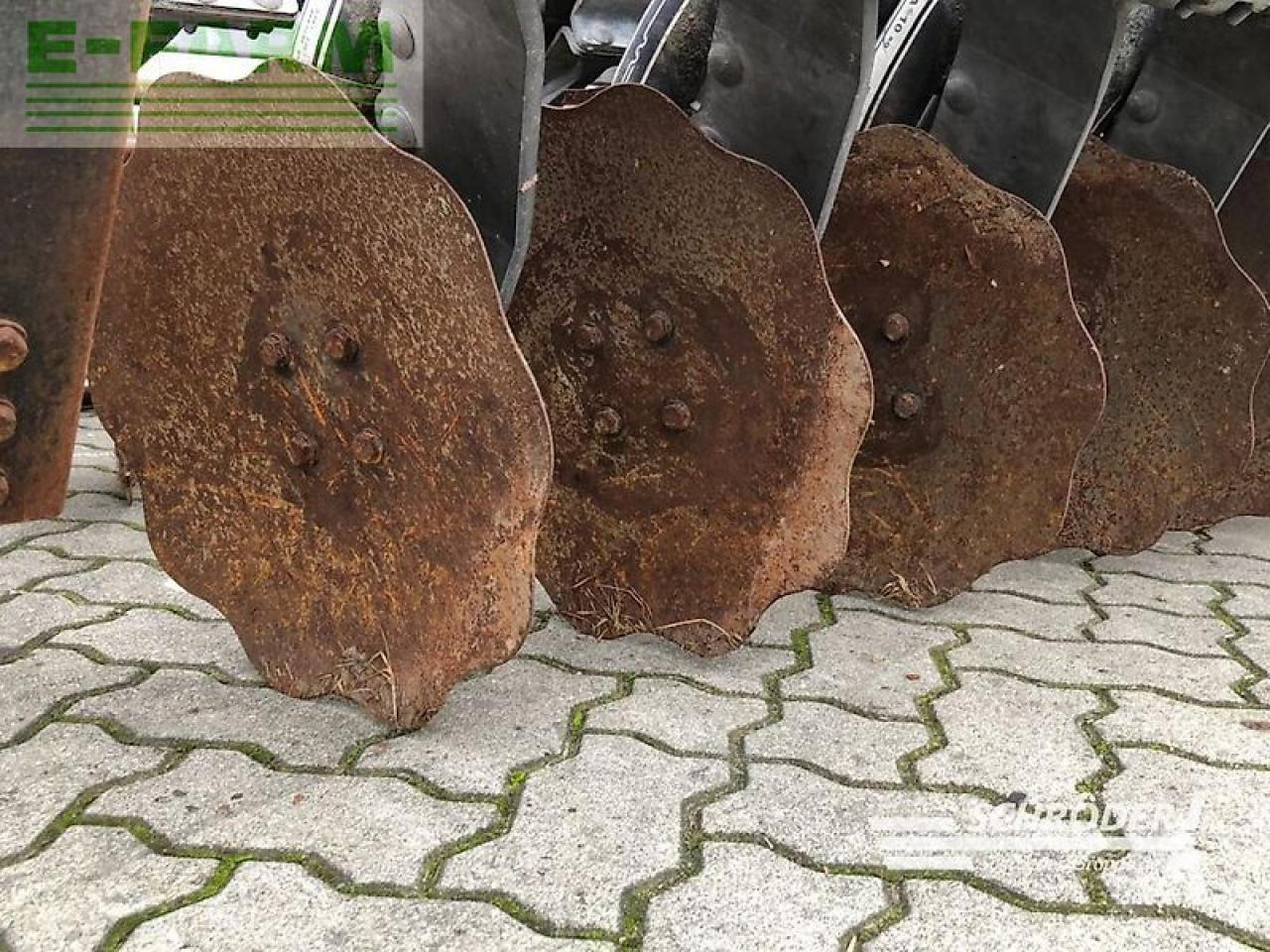 Volmer güllescheibenegge t-rubber trg-w 601 - Tárcsás borona: 2 kép. Volmer güllescheibenegge t-rubber trg-w 601 - Tárcsás borona: 2 kép.