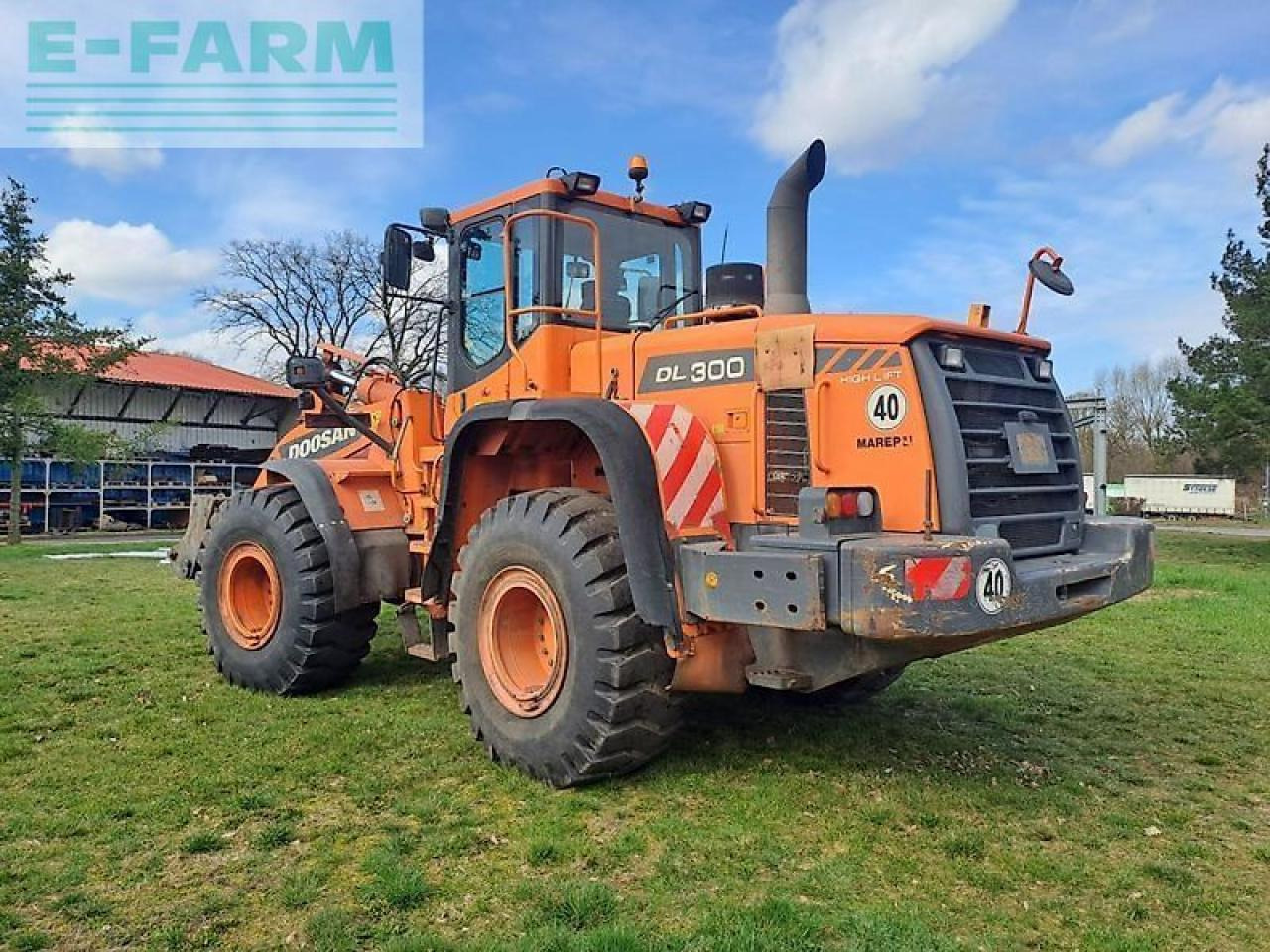 Volvo - Minikotró: 4 kép. Volvo - Minikotró: 4 kép.