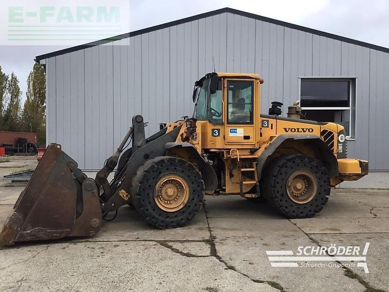 Volvo l 110 e - Minikotró: 1 kép. Volvo l 110 e - Minikotró: 1 kép.