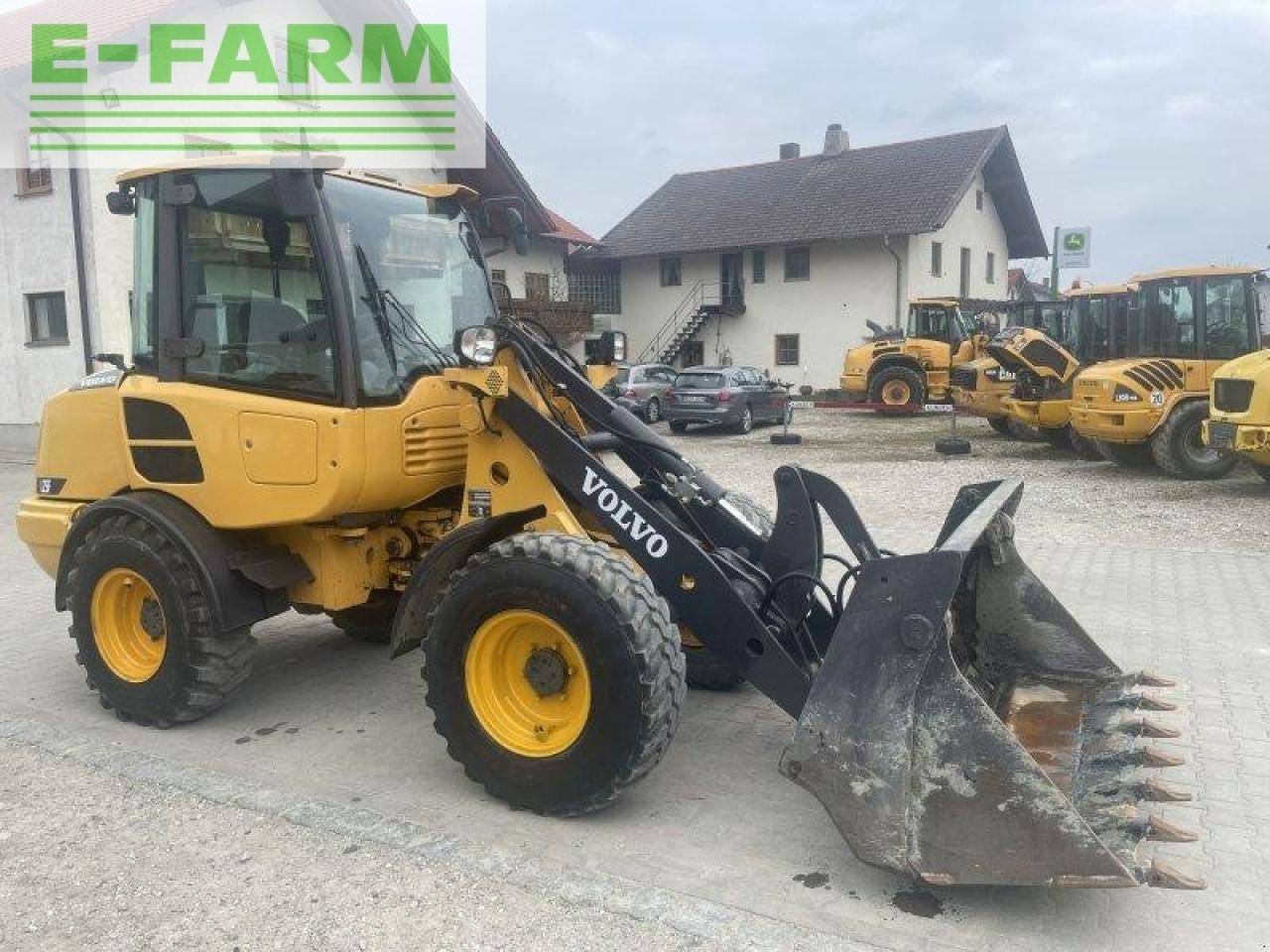 Volvo l 25f - Minikotró: 5 kép. Volvo l 25f - Minikotró: 5 kép.