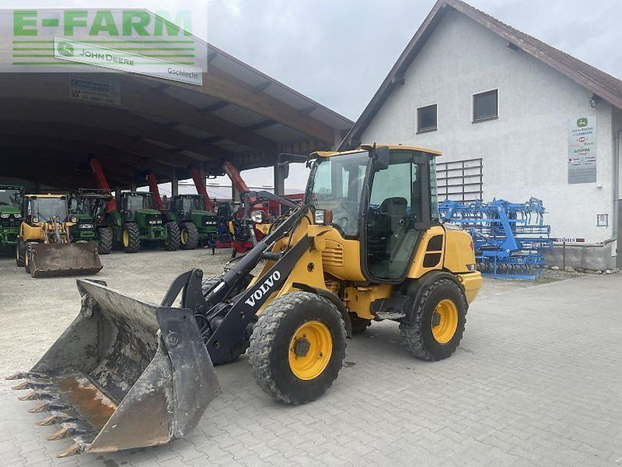 Volvo l 25f - Minikotró: 1 kép. Volvo l 25f - Minikotró: 1 kép.