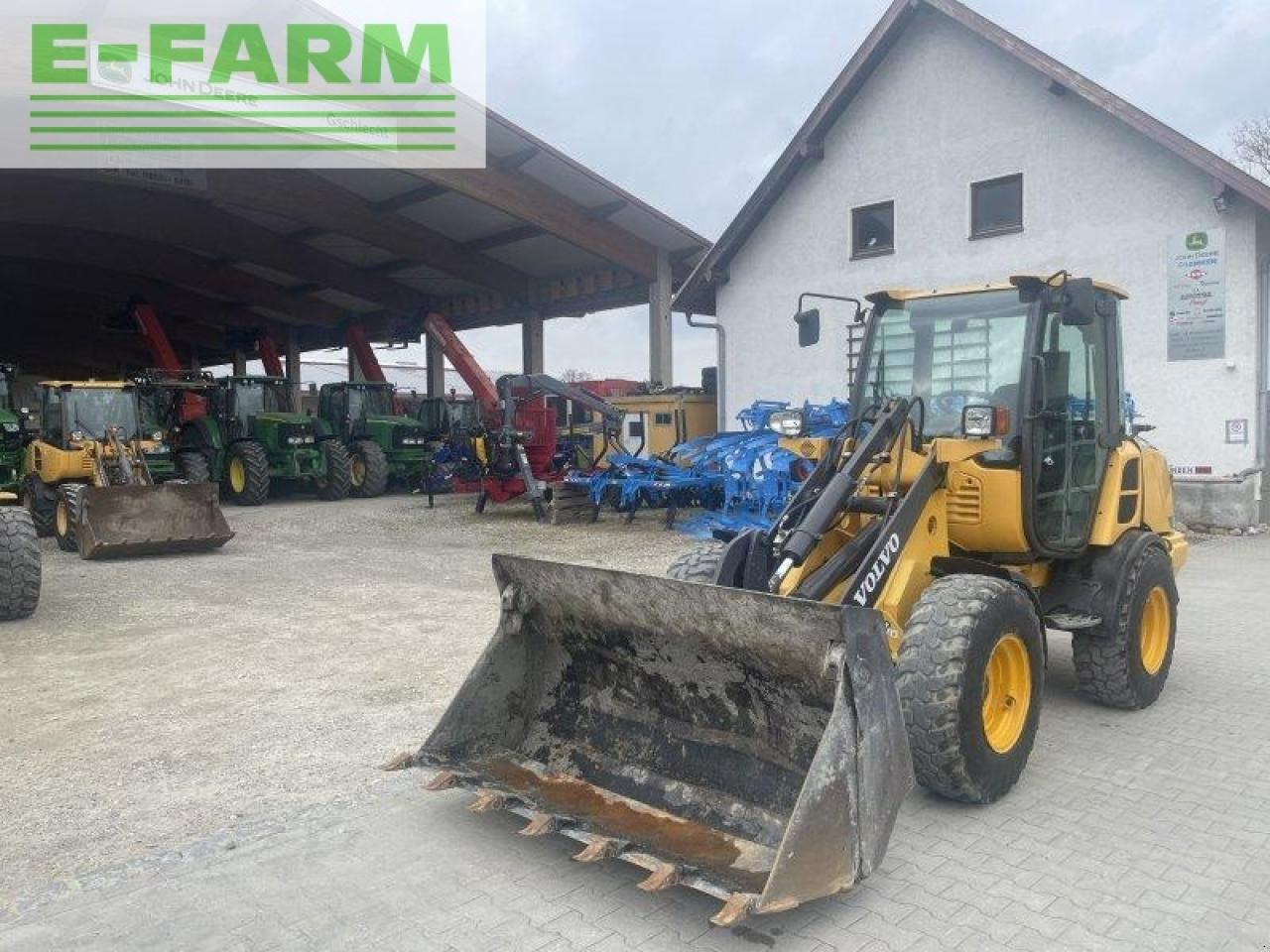 Volvo l 25f - Minikotró: 3 kép. Volvo l 25f - Minikotró: 3 kép.