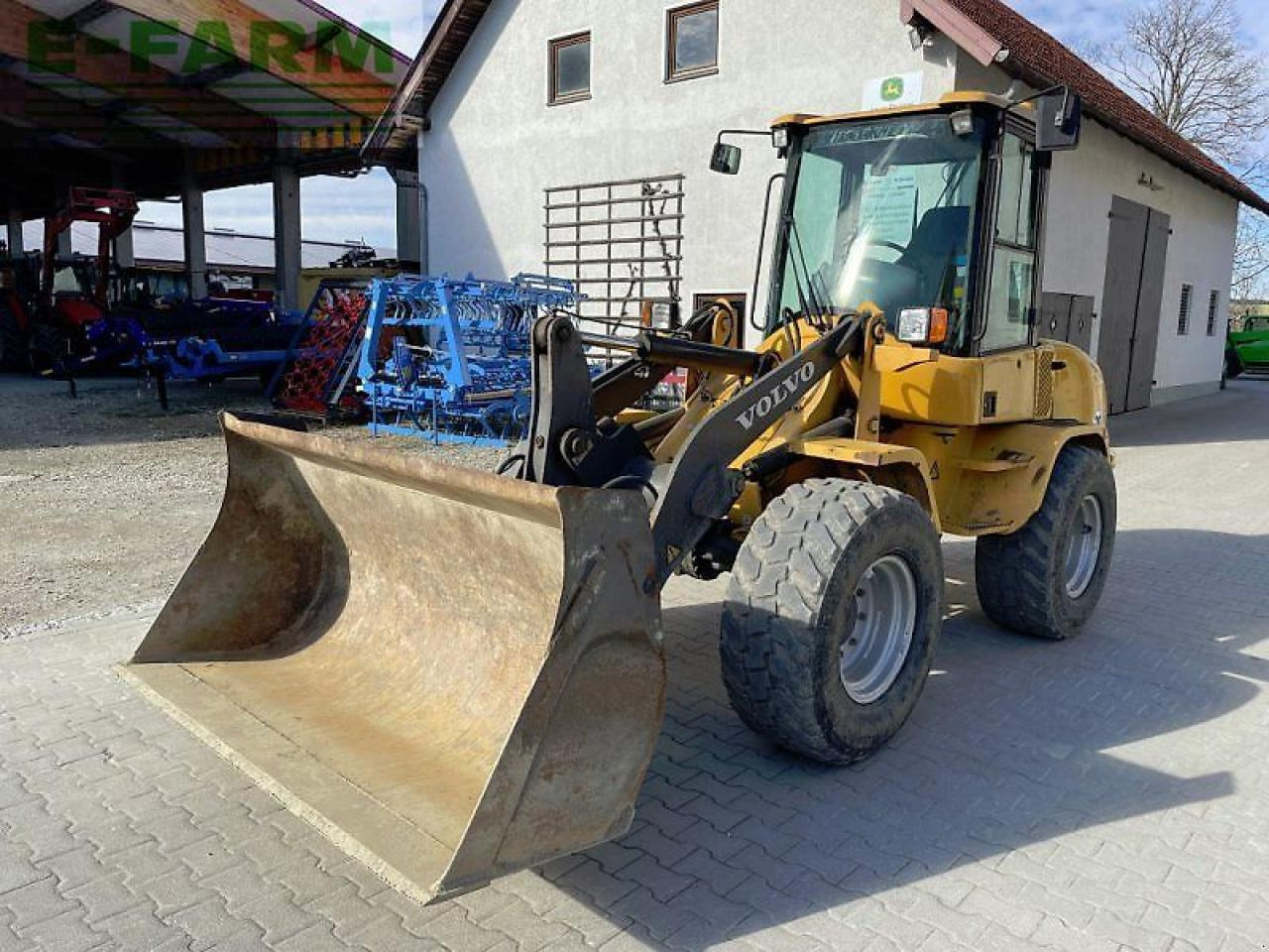 Volvo l 30b pro - Minikotró: 1 kép. Volvo l 30b pro - Minikotró: 1 kép.