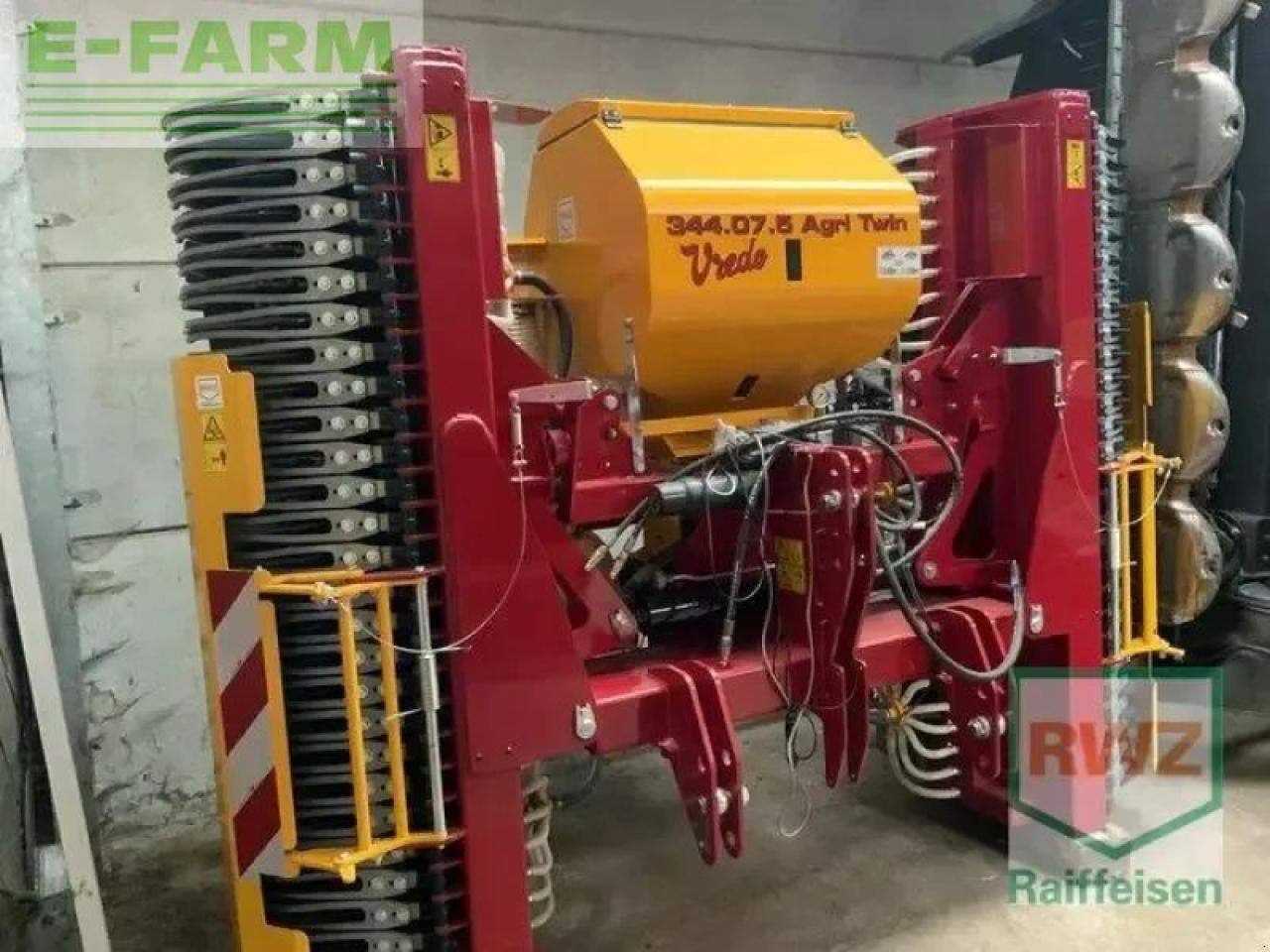 Vredo 344.07.5 agri twin - Precíziós vetőgép: 2 kép. Vredo 344.07.5 agri twin - Precíziós vetőgép: 2 kép.