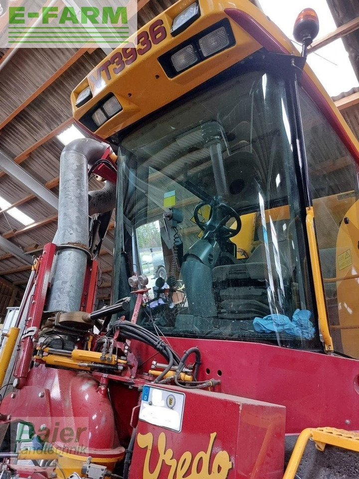 Vredo pf9000 - Szippantó tartálykocsi: 2 kép. Vredo pf9000 - Szippantó tartálykocsi: 2 kép.