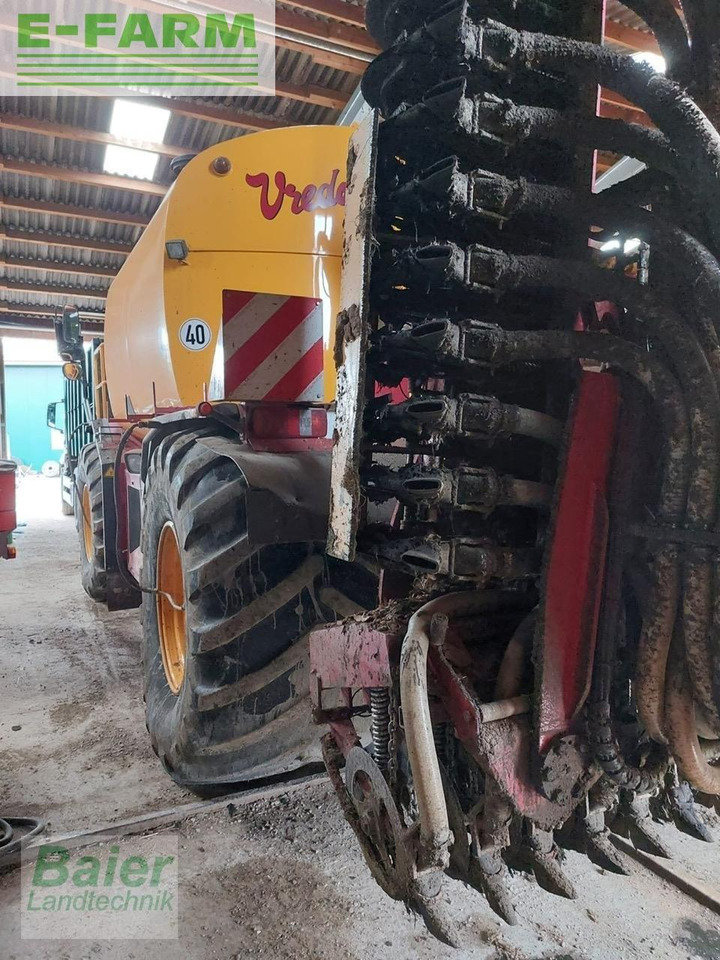Vredo pf9000 - Szippantó tartálykocsi: 3 kép. Vredo pf9000 - Szippantó tartálykocsi: 3 kép.