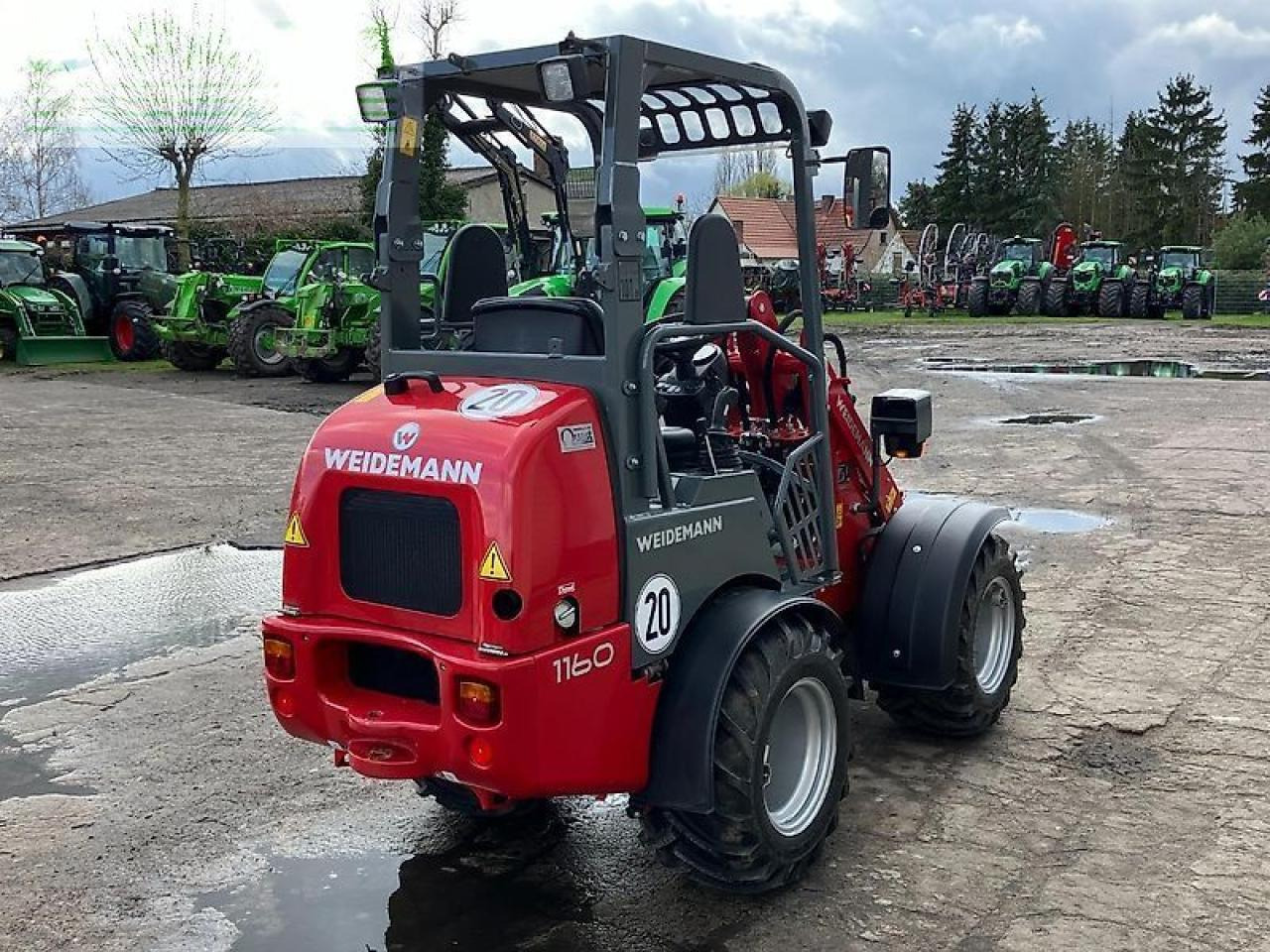 Weidemann 1160 - Minikotró: 5 kép. Weidemann 1160 - Minikotró: 5 kép.