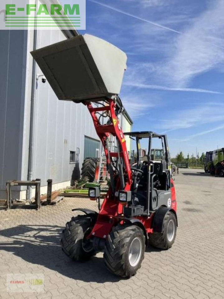 Weidemann 1160 ehoftrac - Gumikerekes homlokrakodó: 5 kép. Weidemann 1160 ehoftrac - Gumikerekes homlokrakodó: 5 kép.