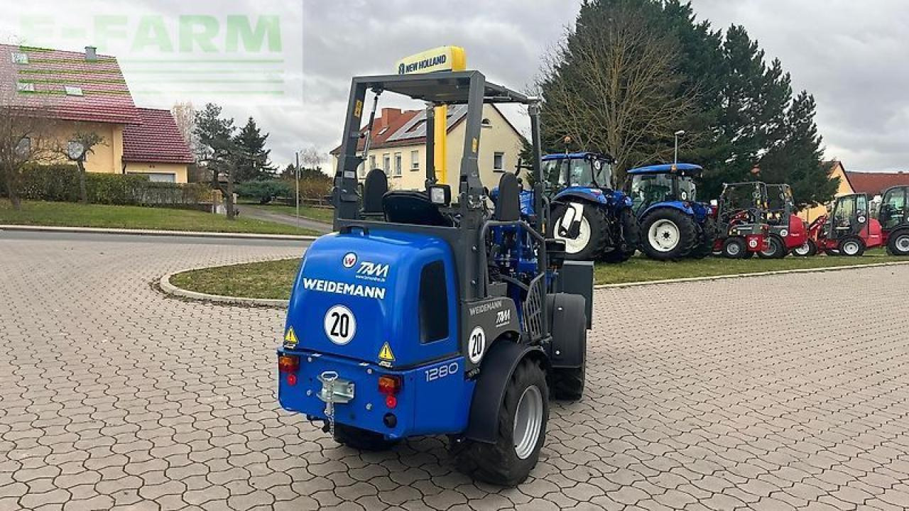 Weidemann 1280 - Minikotró: 5 kép. Weidemann 1280 - Minikotró: 5 kép.
