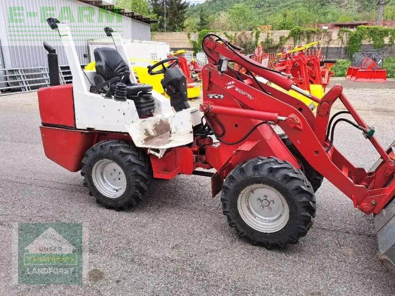 Weidemann 1365 - Gumikerekes homlokrakodó: 5 kép. Weidemann 1365 - Gumikerekes homlokrakodó: 5 kép.