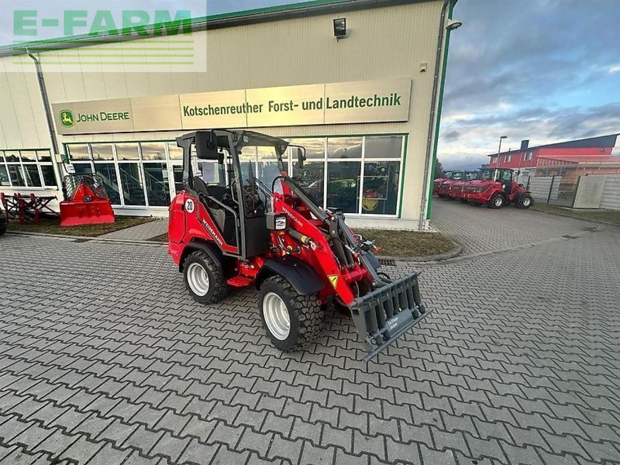 Weidemann 1390 - Minikotró: 1 kép. Weidemann 1390 - Minikotró: 1 kép.