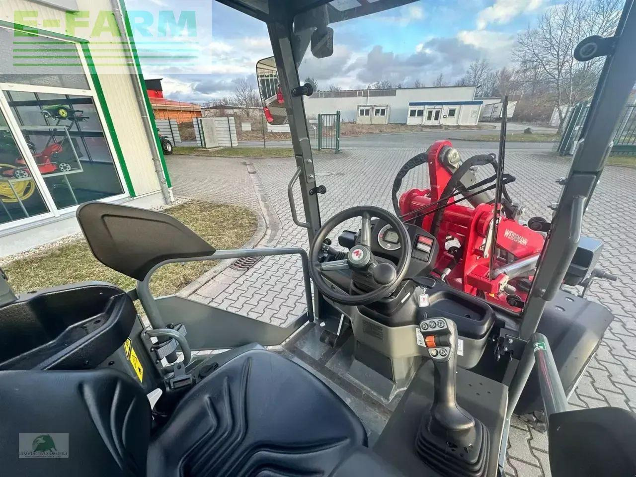 Weidemann 1390 - Gumikerekes homlokrakodó: 5 kép. Weidemann 1390 - Gumikerekes homlokrakodó: 5 kép.