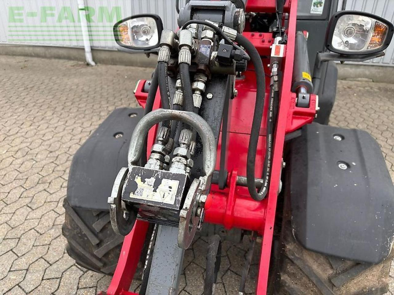 Weidemann 1390 plus - Minikotró: 3 kép. Weidemann 1390 plus - Minikotró: 3 kép.