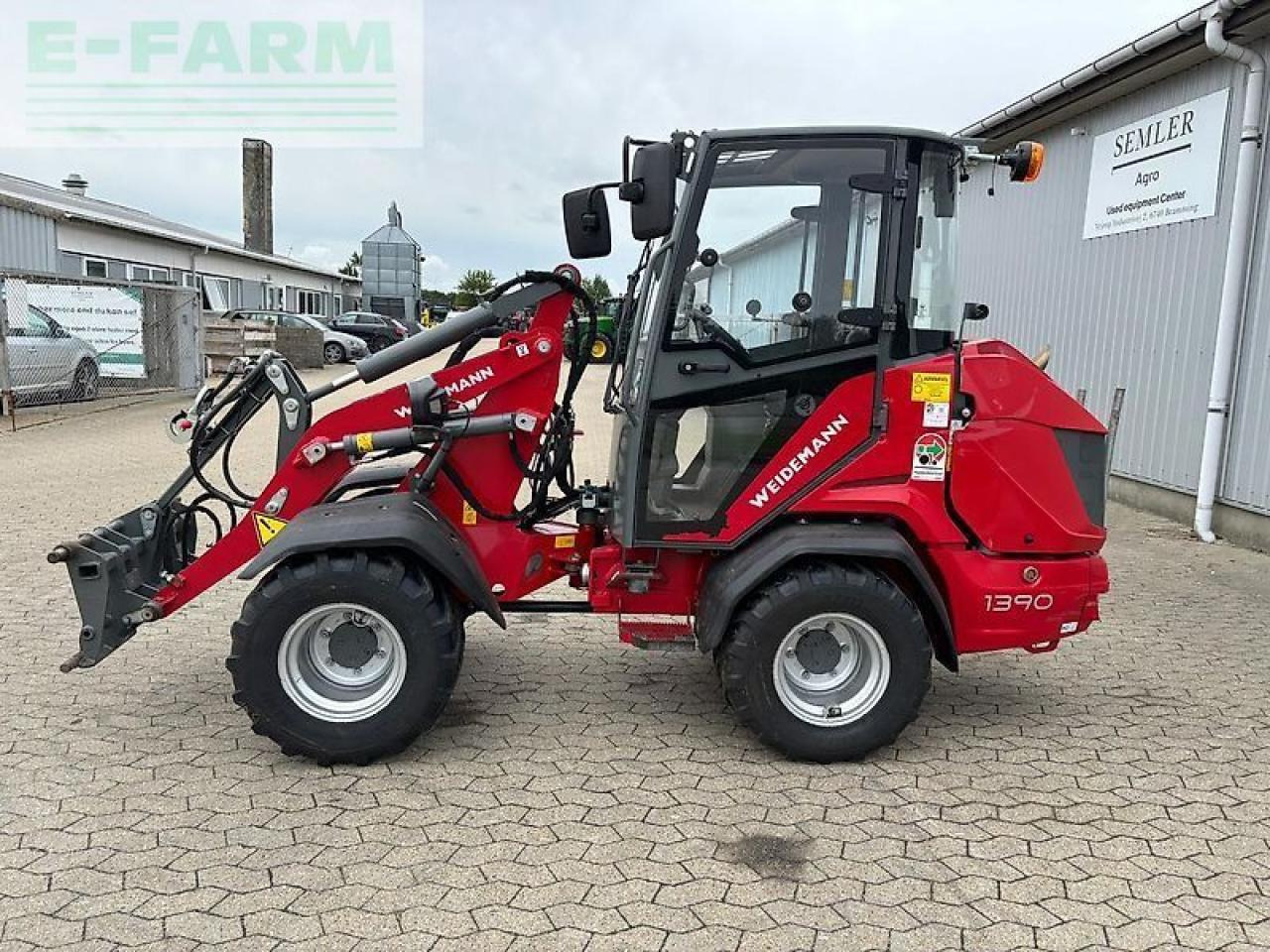 Weidemann 1390 plus - Minikotró: 2 kép. Weidemann 1390 plus - Minikotró: 2 kép.