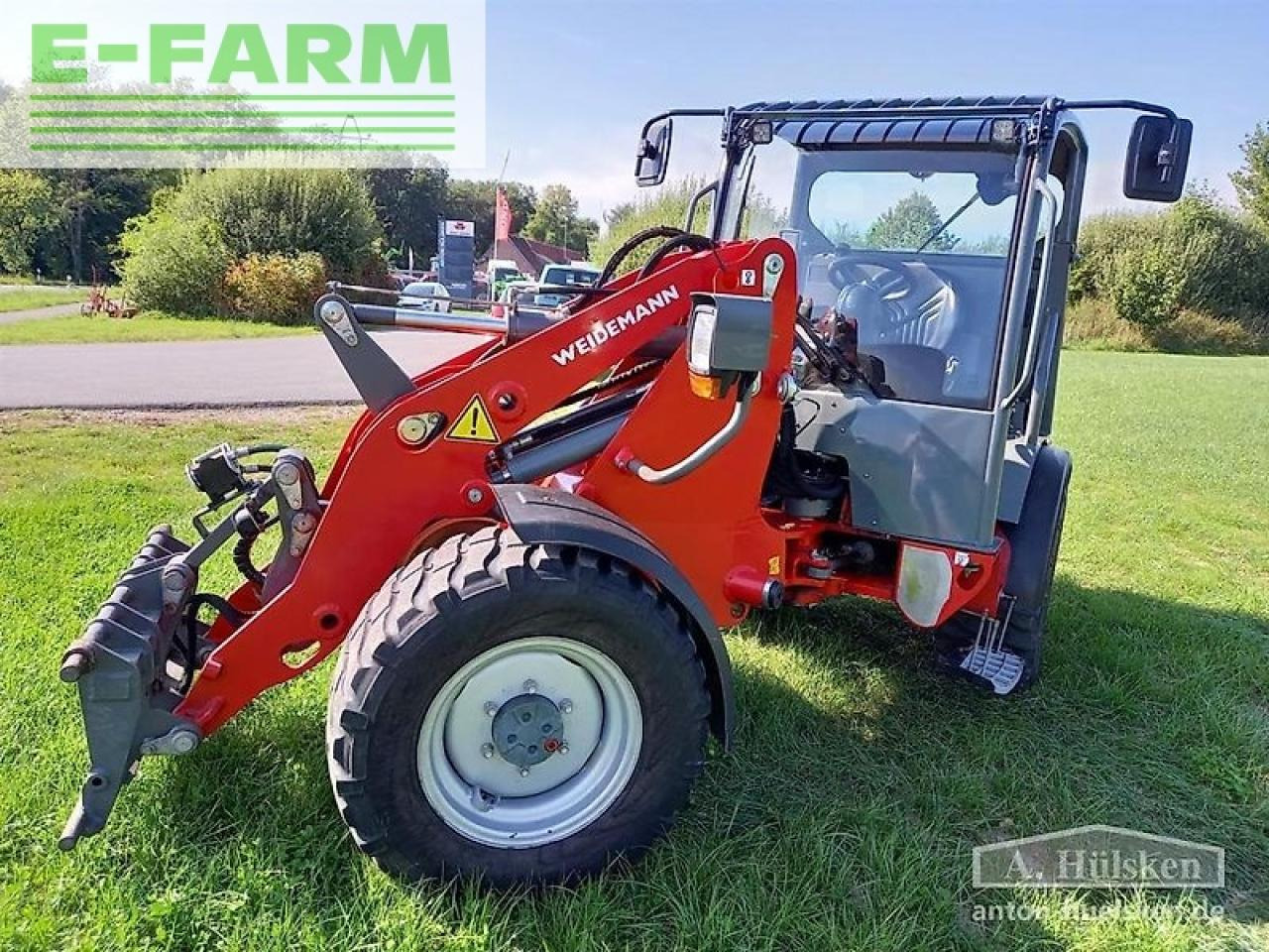 Weidemann 2070 cx 80lp - Minikotró: 5 kép. Weidemann 2070 cx 80lp - Minikotró: 5 kép.