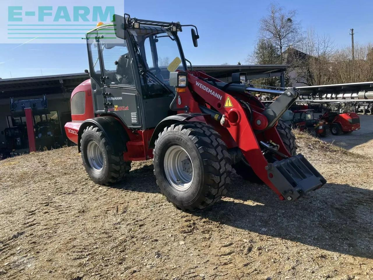 Weidemann 3080 lp radlader mietrückläufer - Gumikerekes homlokrakodó: 5 kép. Weidemann 3080 lp radlader mietrückläufer - Gumikerekes homlokrakodó: 5 kép.