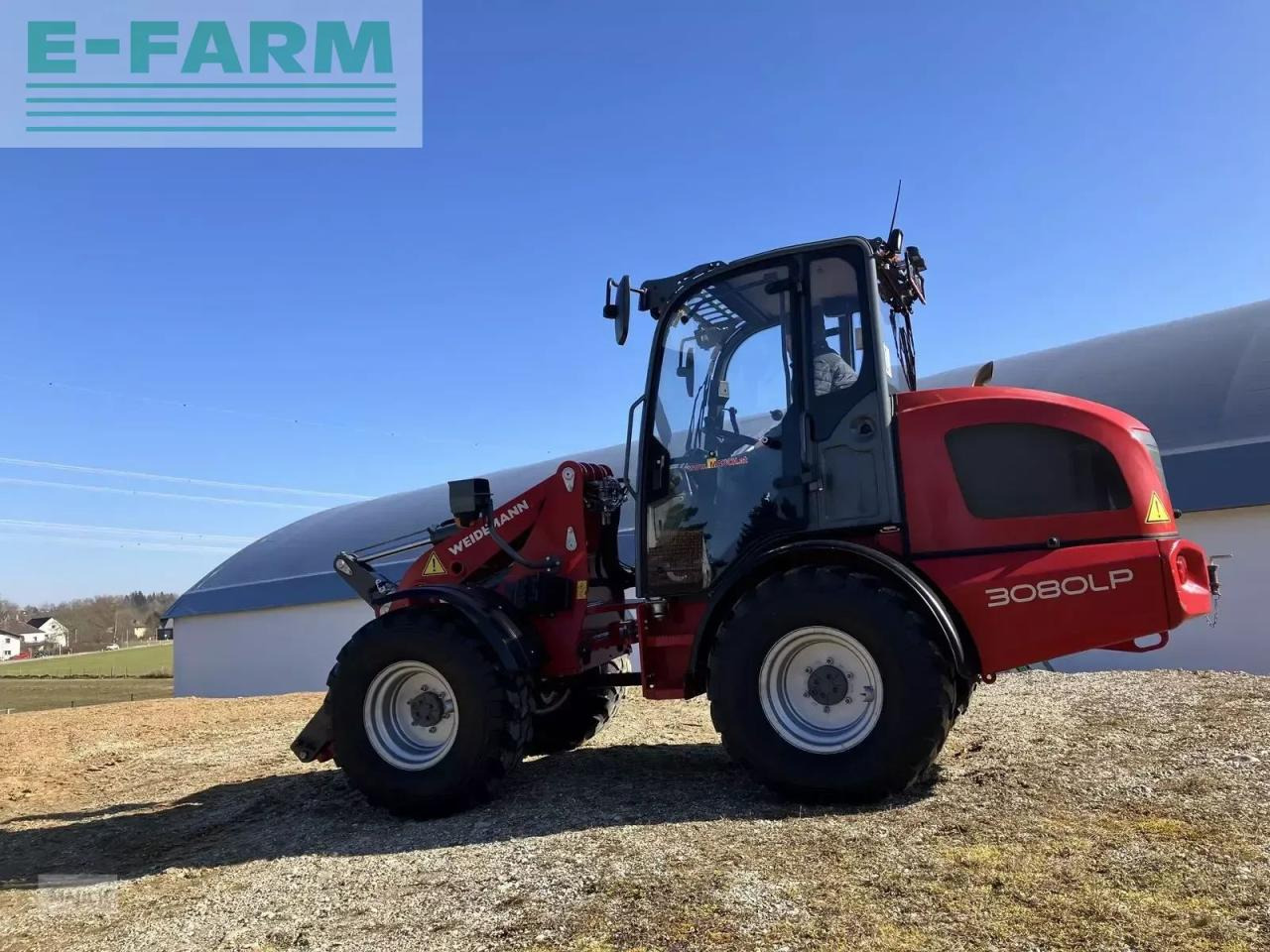 Weidemann 3080 lp radlader mietrückläufer - Gumikerekes homlokrakodó: 2 kép. Weidemann 3080 lp radlader mietrückläufer - Gumikerekes homlokrakodó: 2 kép.