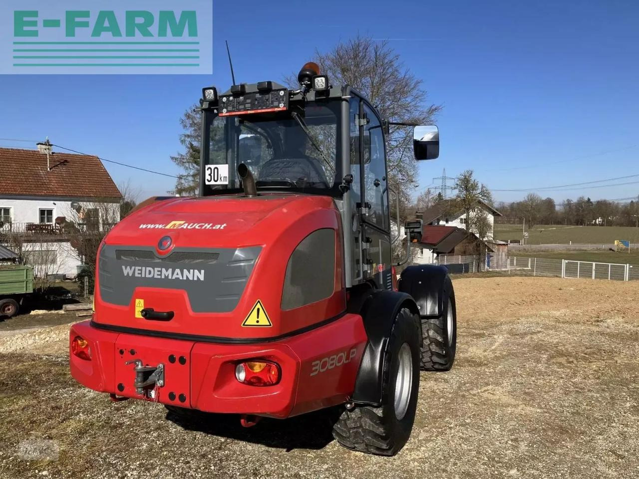 Weidemann 3080 lp radlader mietrückläufer - Gumikerekes homlokrakodó: 4 kép. Weidemann 3080 lp radlader mietrückläufer - Gumikerekes homlokrakodó: 4 kép.