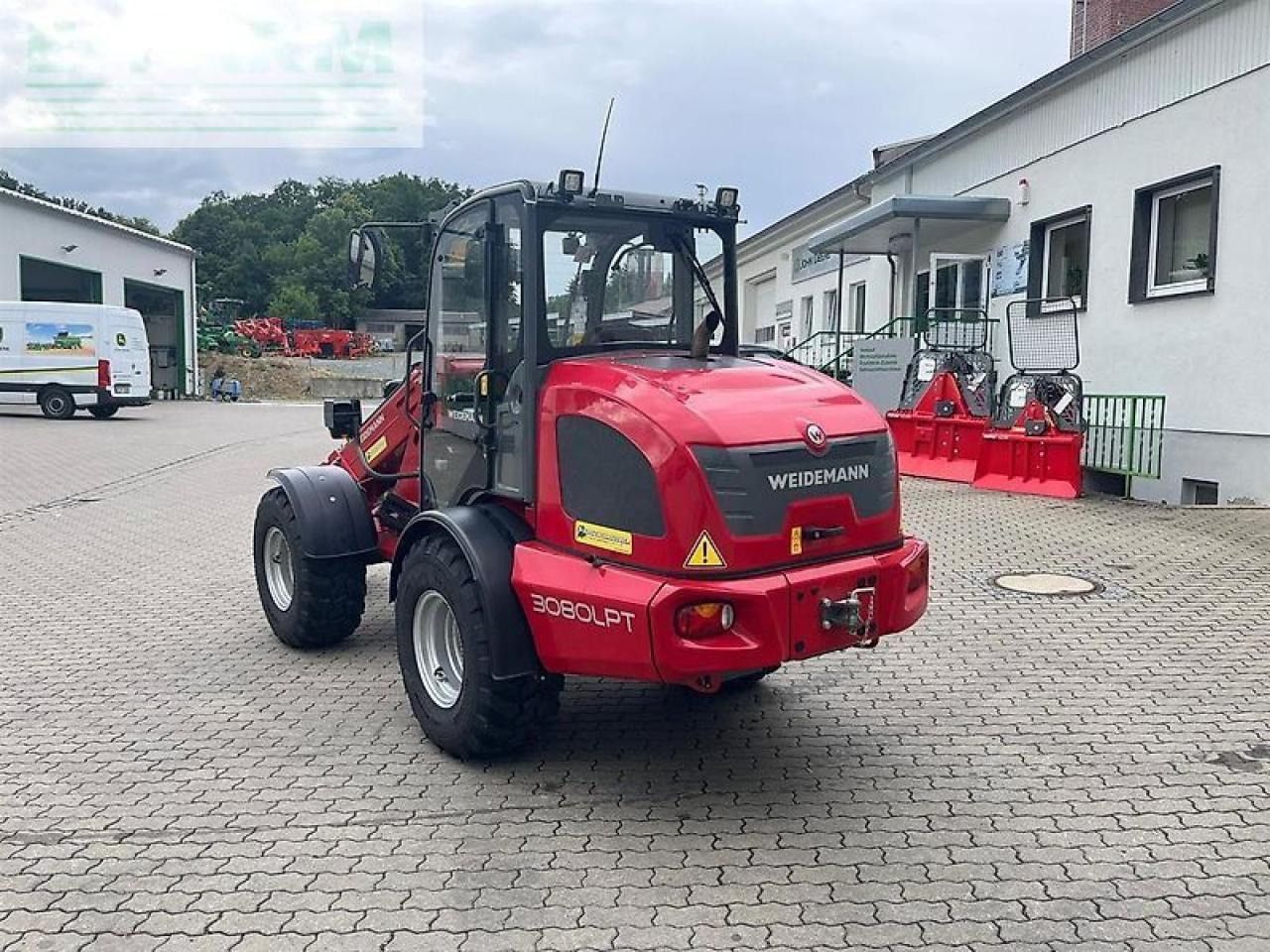 Weidemann 3080lpt - Gumikerekes homlokrakodó: 4 kép. Weidemann 3080lpt - Gumikerekes homlokrakodó: 4 kép.