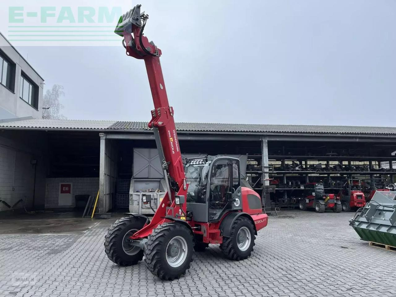 Weidemann 3080lpt ca. 5,0m hubhöhe / hochdruckfahrantrieb - Gumikerekes homlokrakodó: 1 kép. Weidemann 3080lpt ca. 5,0m hubhöhe / hochdruckfahrantrieb - Gumikerekes homlokrakodó: 1 kép.