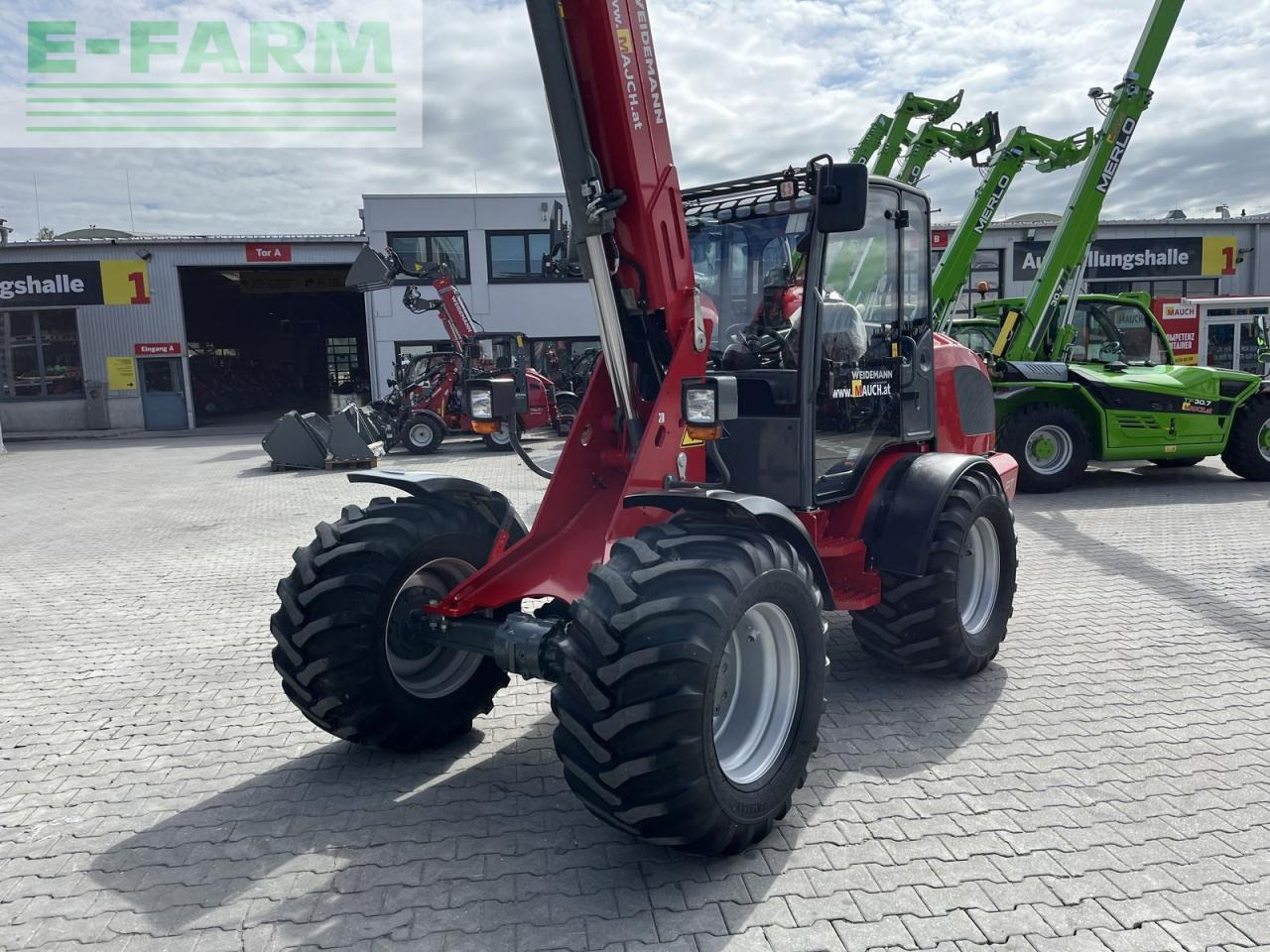 Weidemann 4080lp tele 30km/h - Minikotró: 2 kép. Weidemann 4080lp tele 30km/h - Minikotró: 2 kép.