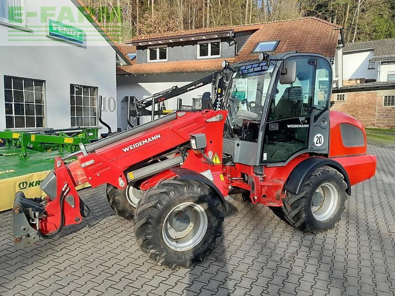 Weidemann 4080t - Minikotró: 2 kép. Weidemann 4080t - Minikotró: 2 kép.