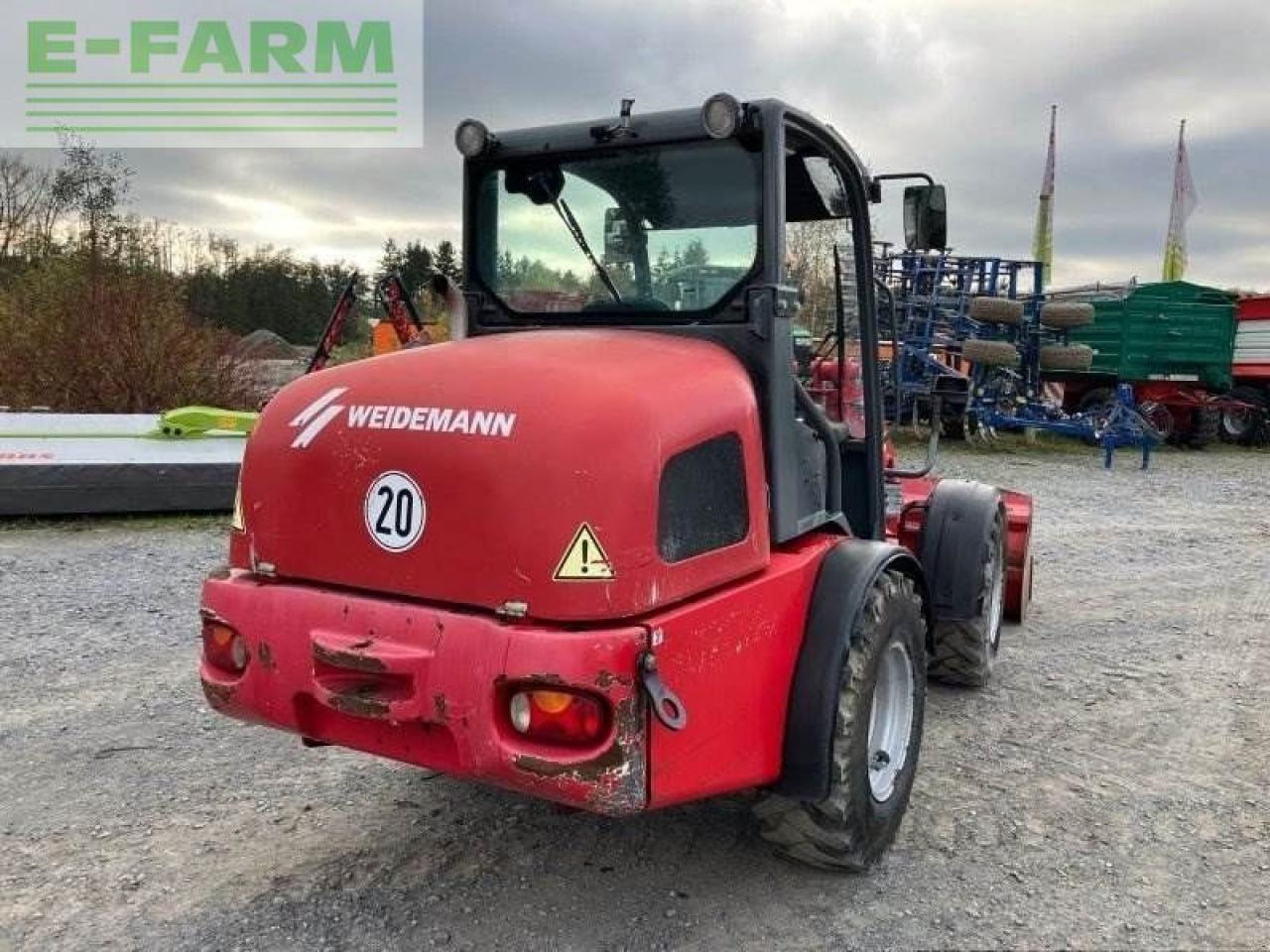 Weidemann gebr. 3070 cx 60 hoflader - Minikotró: 4 kép. Weidemann gebr. 3070 cx 60 hoflader - Minikotró: 4 kép.