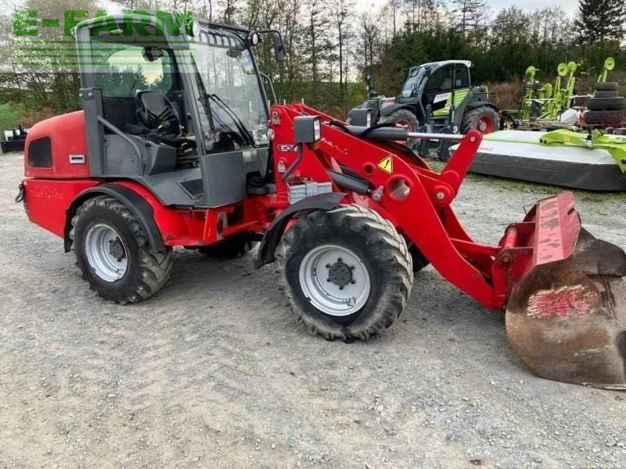 Weidemann gebr. 3070 cx 60 hoflader - Minikotró: 1 kép. Weidemann gebr. 3070 cx 60 hoflader - Minikotró: 1 kép.