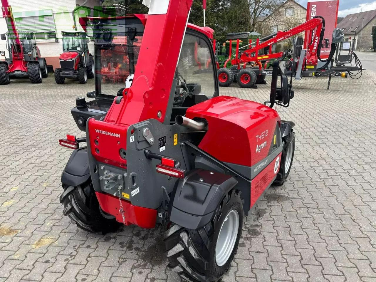 Weidemann t 4512 - Teleszkópos rakodó: 3 kép. Weidemann t 4512 - Teleszkópos rakodó: 3 kép.