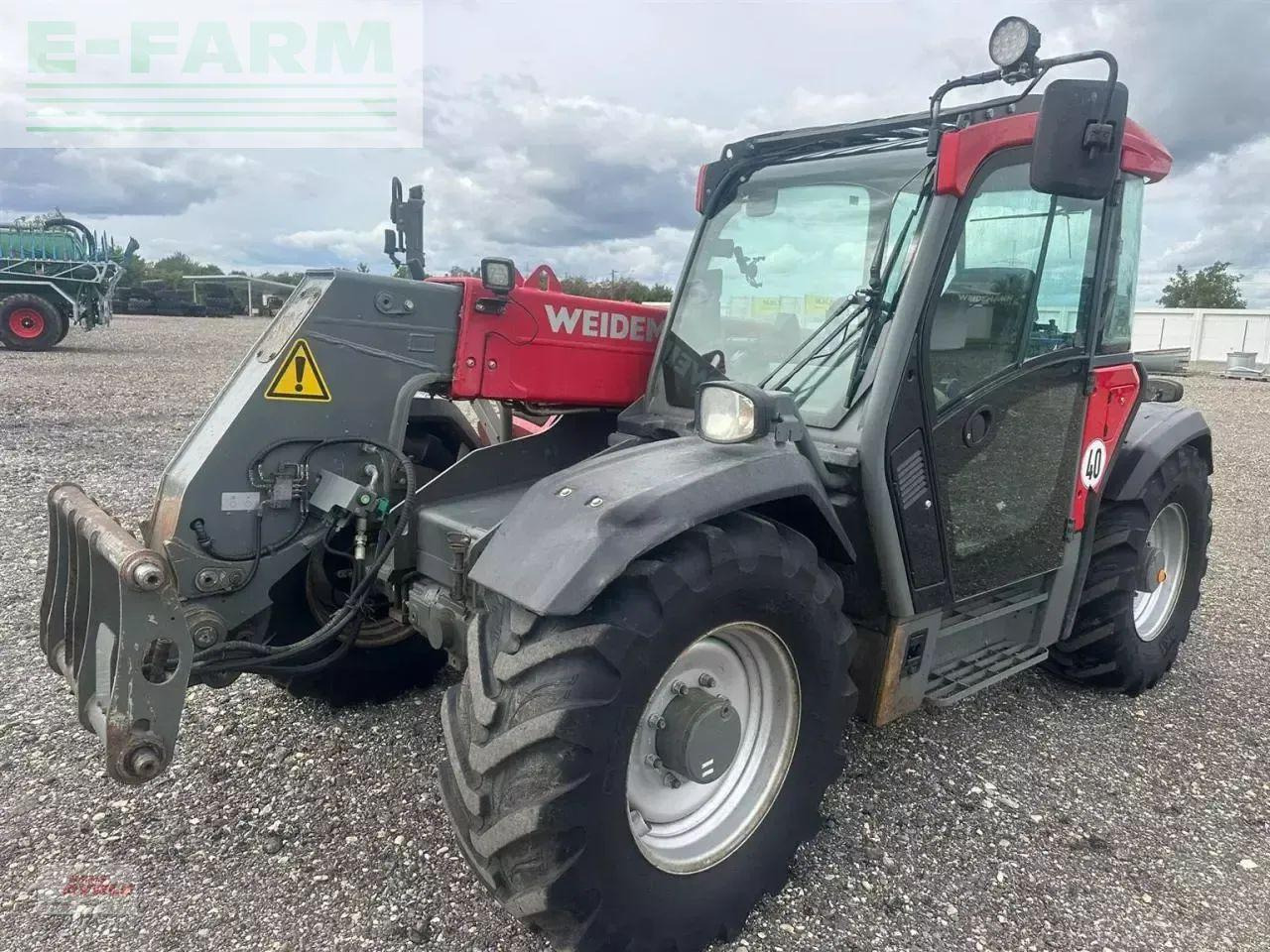 Weidemann t7035 - Teleszkópos rakodó: 3 kép. Weidemann t7035 - Teleszkópos rakodó: 3 kép.