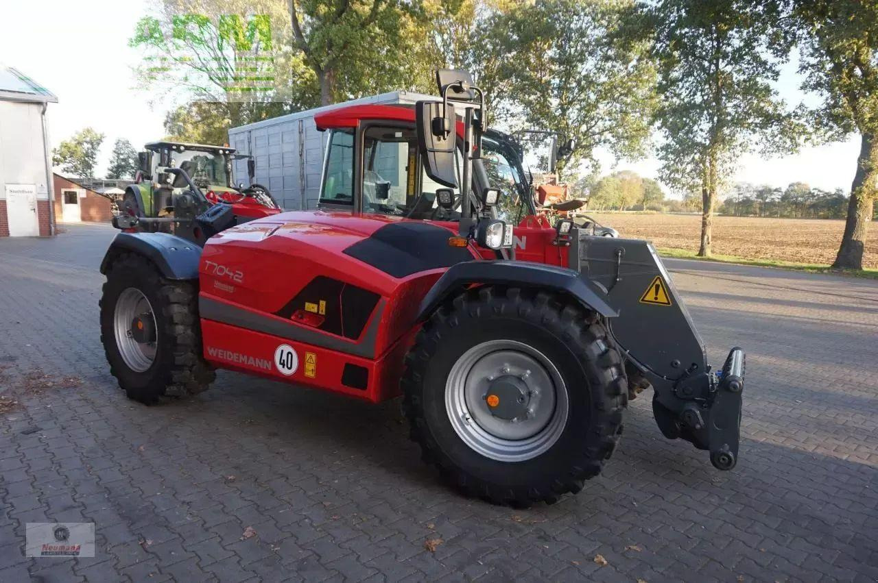 Weidemann t7042 - Teleszkópos rakodó: 3 kép. Weidemann t7042 - Teleszkópos rakodó: 3 kép.