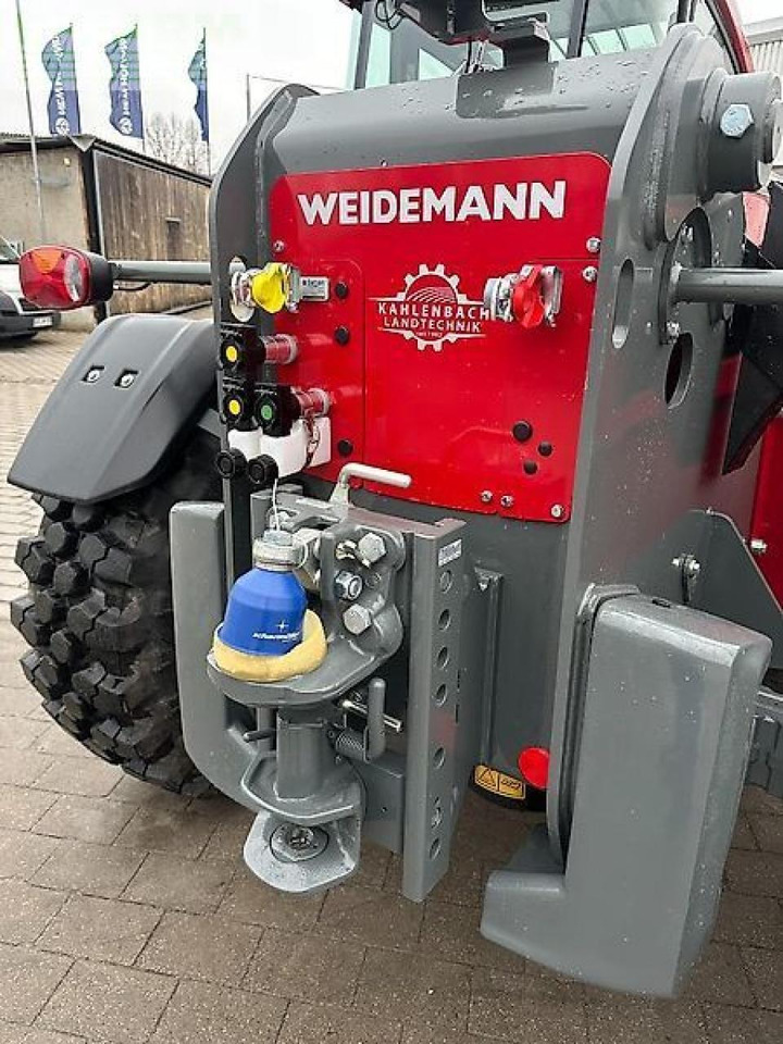 Weidemann t9535 - Teleszkópos rakodó: 4 kép. Weidemann t9535 - Teleszkópos rakodó: 4 kép.