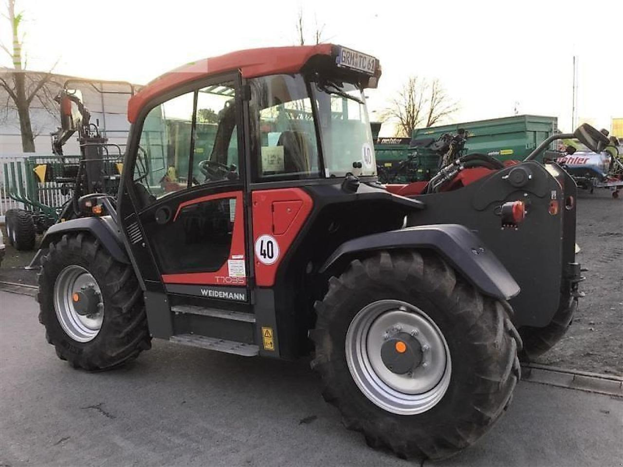 Weidemann teleskopradla. weidemann t7035 - Teleszkópos rakodó: 3 kép. Weidemann teleskopradla. weidemann t7035 - Teleszkópos rakodó: 3 kép.