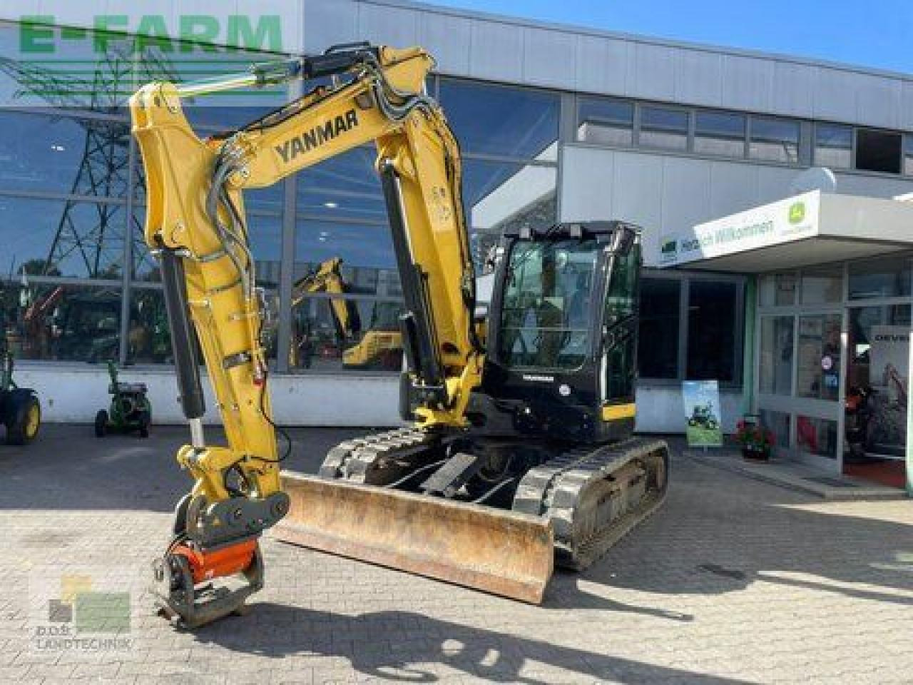 Yanmar sv 100-2a - Minikotró: 1 kép. Yanmar sv 100-2a - Minikotró: 1 kép.