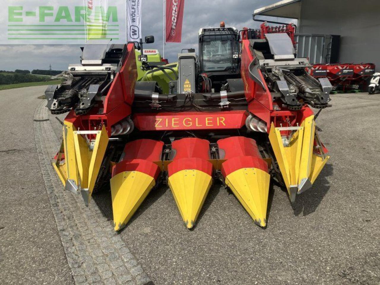 Ziegler corn champion 6/70 - Takarmánybetakarító gép: 2 kép. Ziegler corn champion 6/70 - Takarmánybetakarító gép: 2 kép.