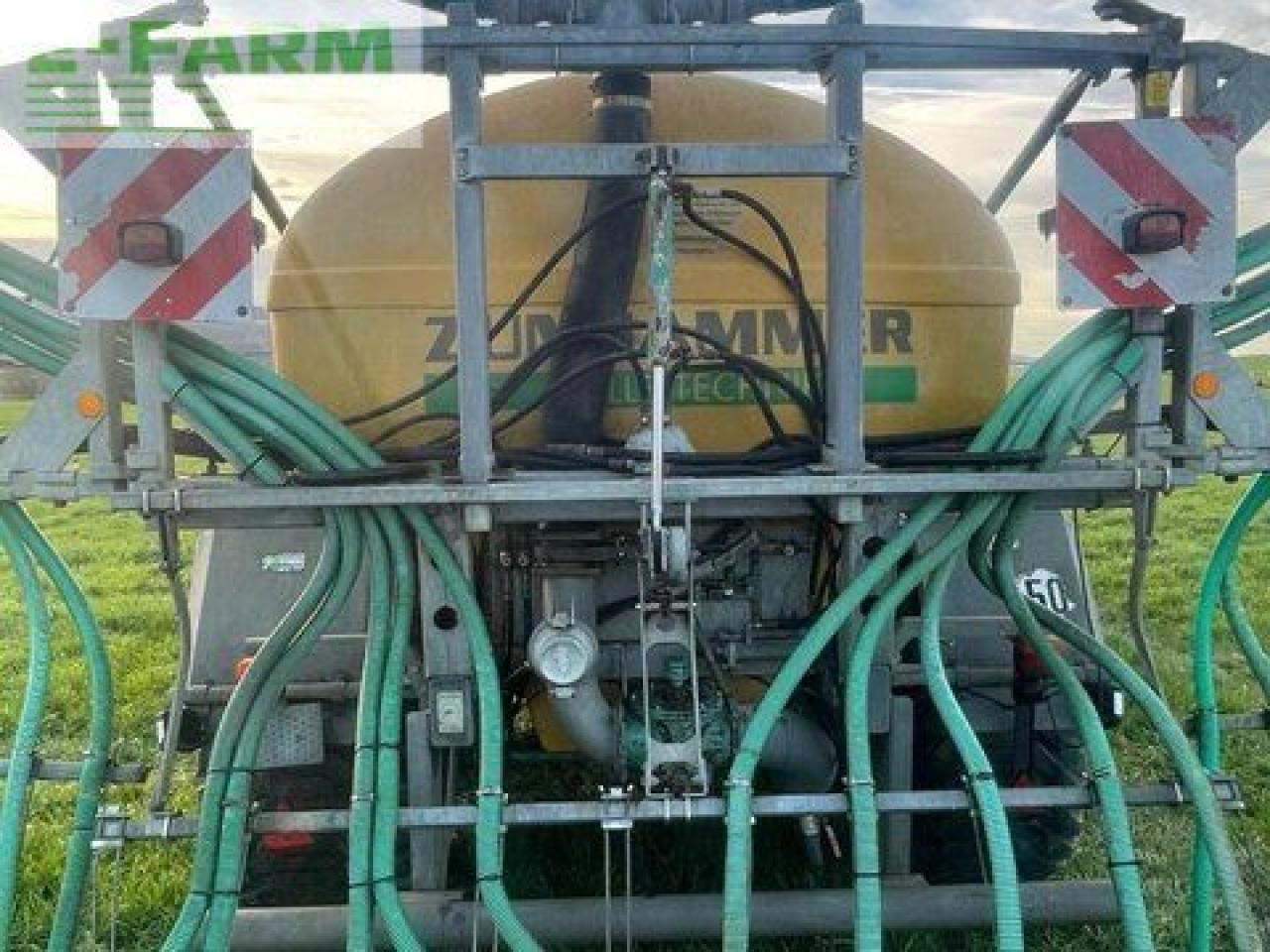 Zunhammer 12500 - Szippantó tartálykocsi: 5 kép. Zunhammer 12500 - Szippantó tartálykocsi: 5 kép.