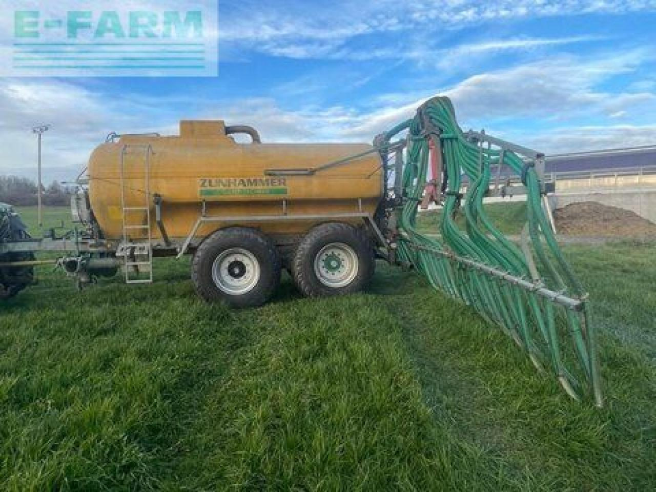 Zunhammer 12500 - Szippantó tartálykocsi: 1 kép. Zunhammer 12500 - Szippantó tartálykocsi: 1 kép.
