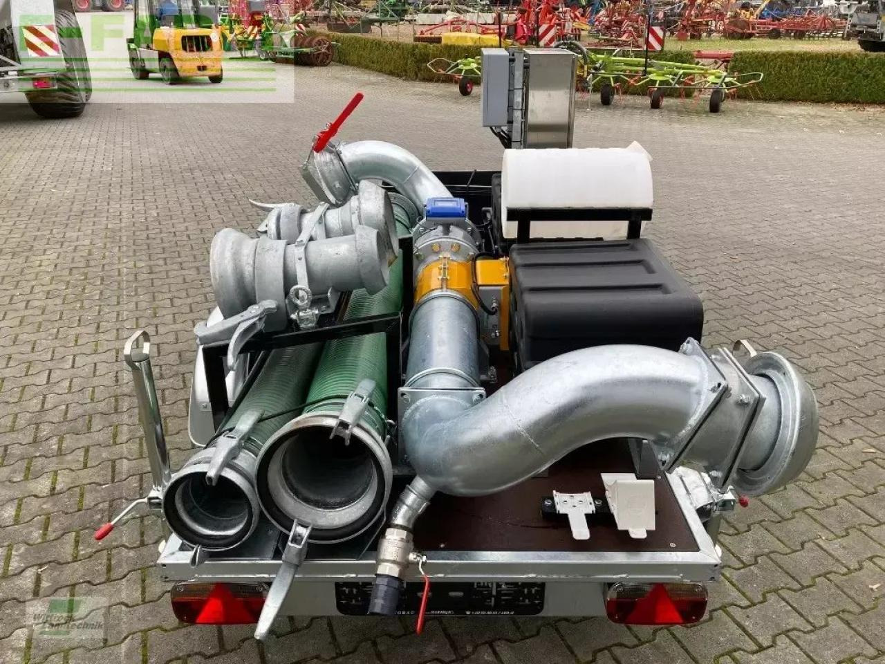 Zunhammer dokustar - Műtrágyaszóró gép: 4 kép. Zunhammer dokustar - Műtrágyaszóró gép: 4 kép.