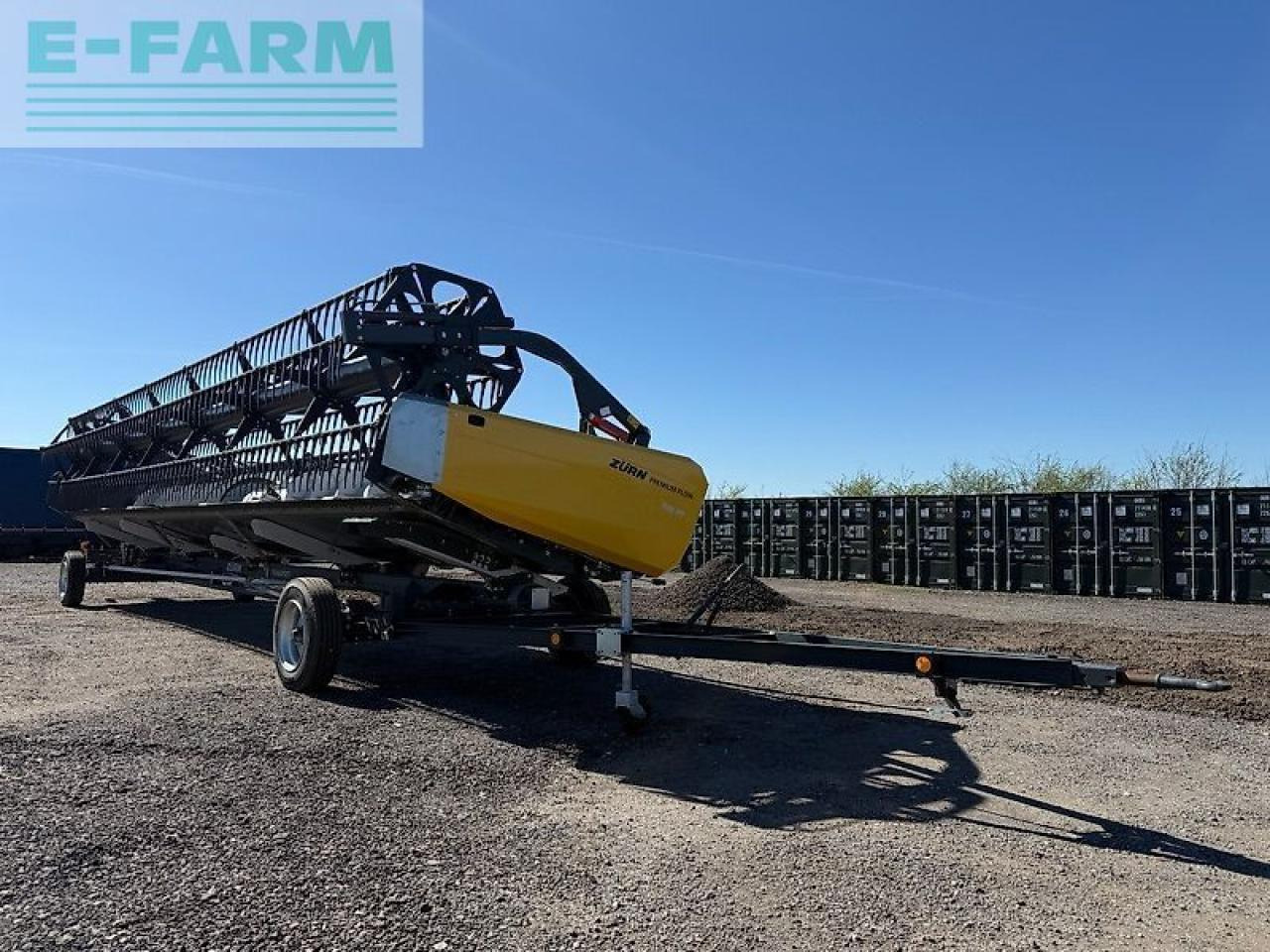 Zürn zurn premium flow 735pf nh and case inc. trolley - Takarmánybetakarító gép: 3 kép. Zürn zurn premium flow 735pf nh and case inc. trolley - Takarmánybetakarító gép: 3 kép.