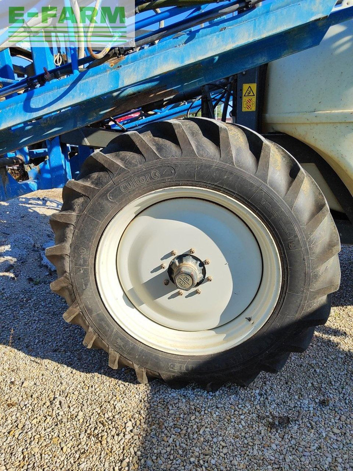 Meteor 3400 - Vontatott permetezők: 4 kép. Meteor 3400 - Vontatott permetezők: 4 kép.