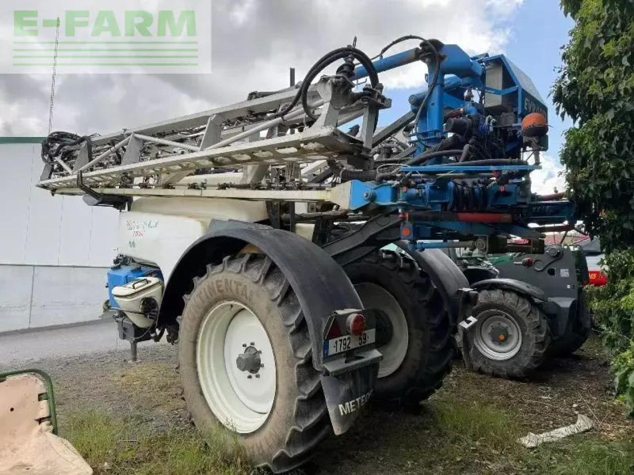 Vontatott permetezők meteor 4200: 9 kép.